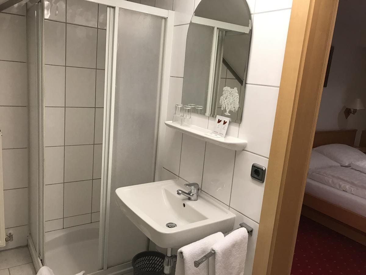 Gasthof "Zur Kanne" Markt Sankt Florian Eksteriør billede