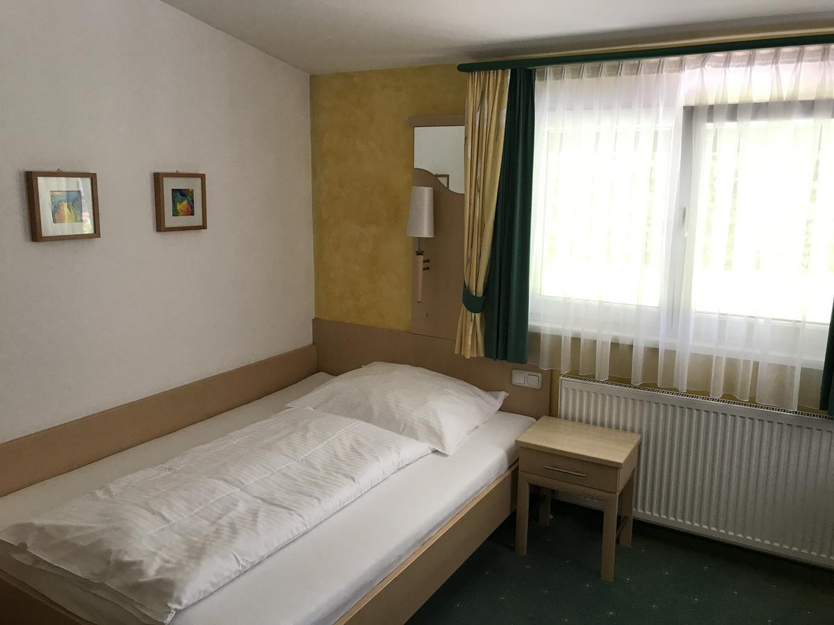 Gasthof "Zur Kanne" Markt Sankt Florian Eksteriør billede